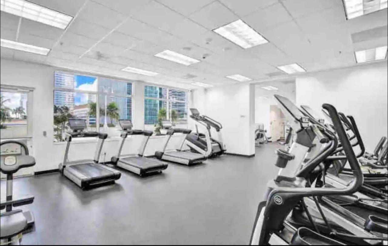 Stunning 2Br Condo Brickell-Waterviews-Freeparking マイアミ エクステリア 写真