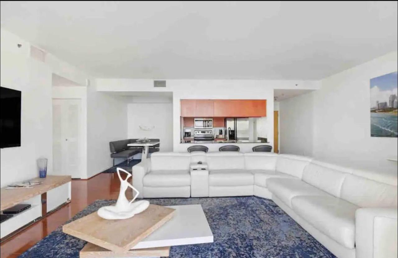 Stunning 2Br Condo Brickell-Waterviews-Freeparking マイアミ エクステリア 写真
