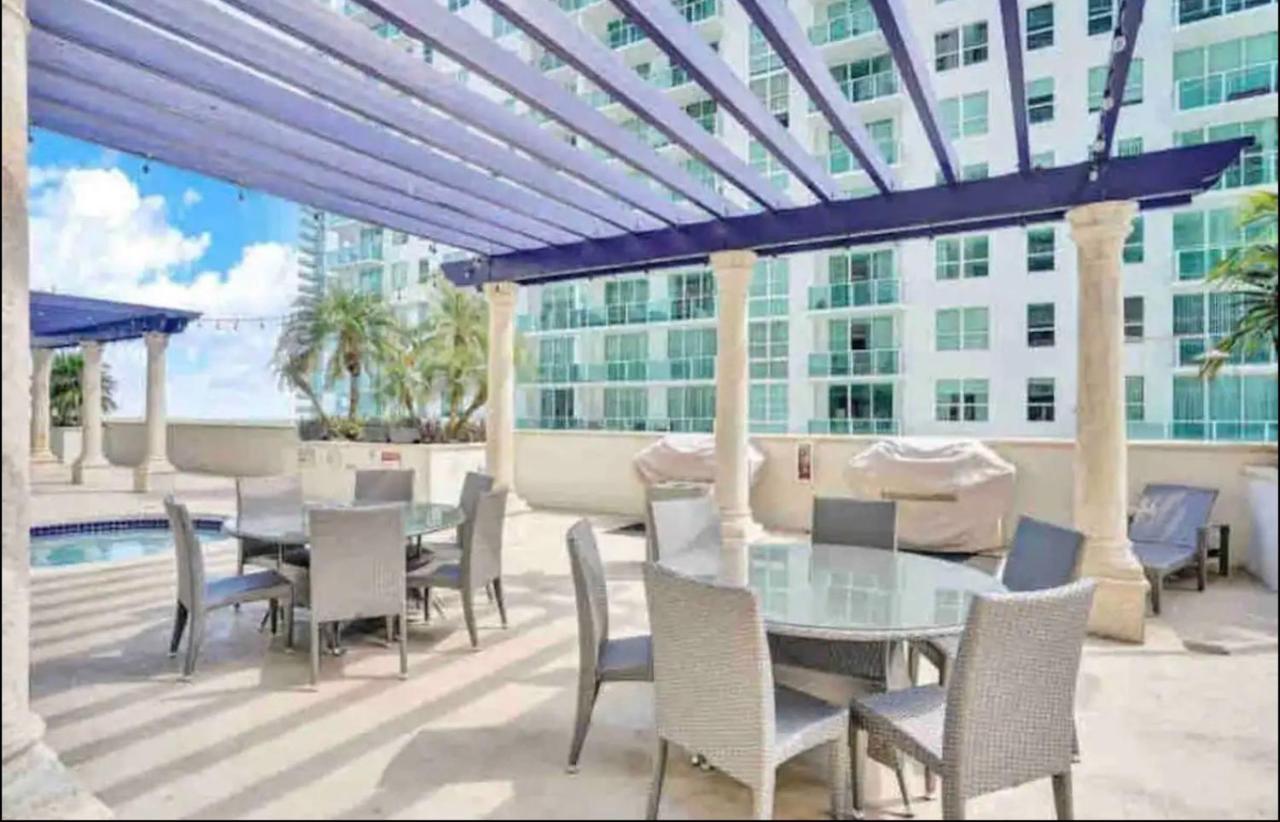 Stunning 2Br Condo Brickell-Waterviews-Freeparking マイアミ エクステリア 写真