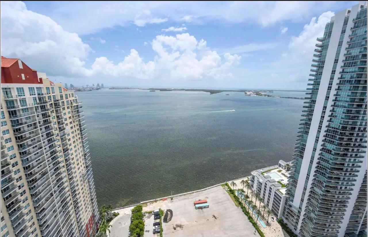 Stunning 2Br Condo Brickell-Waterviews-Freeparking マイアミ エクステリア 写真