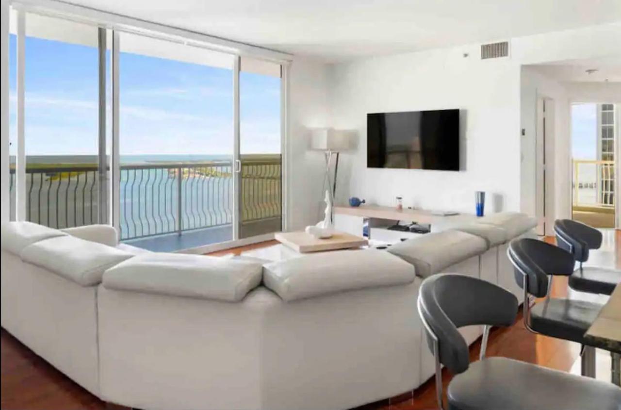Stunning 2Br Condo Brickell-Waterviews-Freeparking マイアミ エクステリア 写真