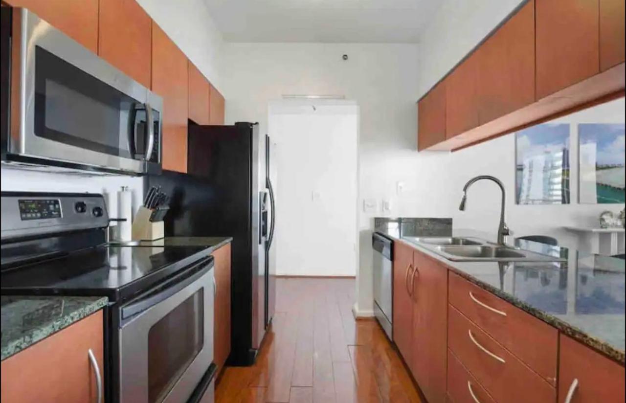 Stunning 2Br Condo Brickell-Waterviews-Freeparking マイアミ エクステリア 写真