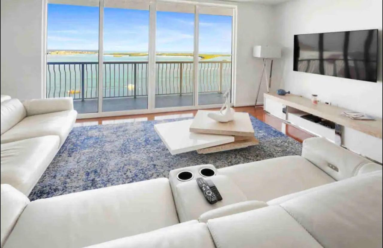 Stunning 2Br Condo Brickell-Waterviews-Freeparking マイアミ エクステリア 写真
