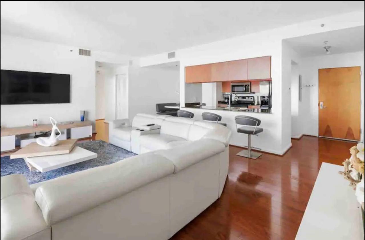 Stunning 2Br Condo Brickell-Waterviews-Freeparking マイアミ エクステリア 写真