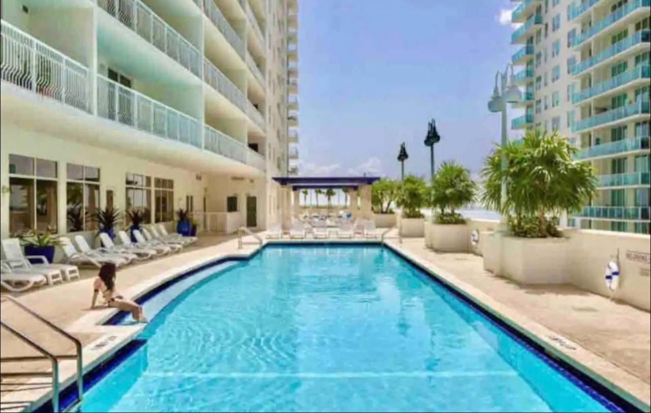Stunning 2Br Condo Brickell-Waterviews-Freeparking マイアミ エクステリア 写真