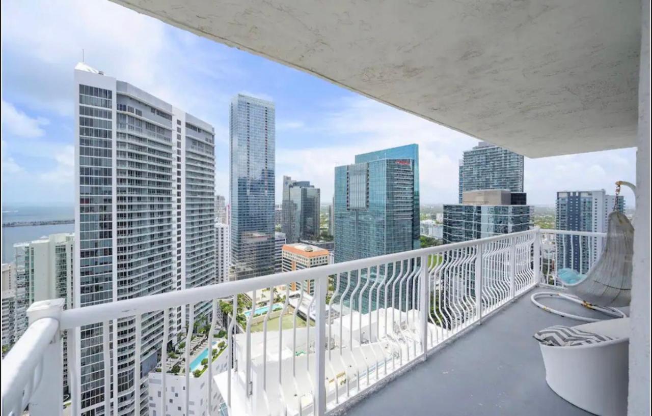 Stunning 2Br Condo Brickell-Waterviews-Freeparking マイアミ エクステリア 写真